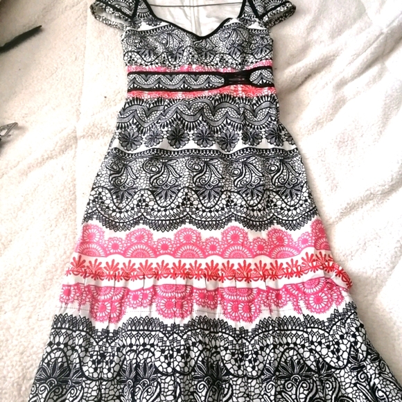 Floral Karen Miller dress - Picture 1 of 9